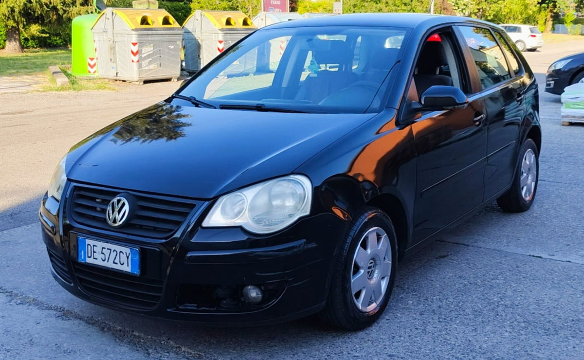 Volkswagen Polo 1.4/69CV TDI 3p. Sportline (14)