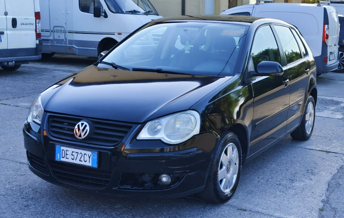 Volkswagen Polo 1.4/69CV TDI 3p. Sportline (2)