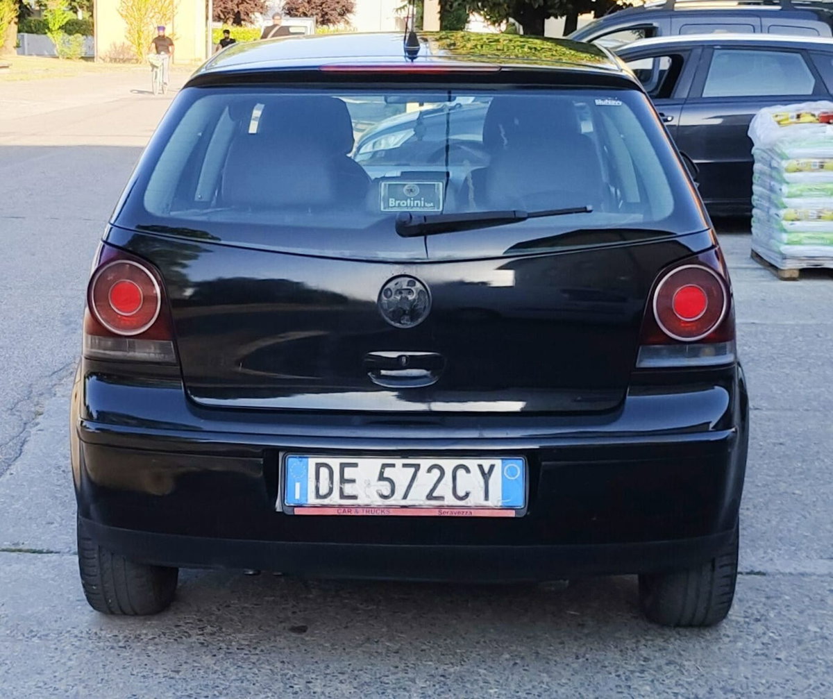 Volkswagen Polo 1.4/69CV TDI 3p. Sportline (4)