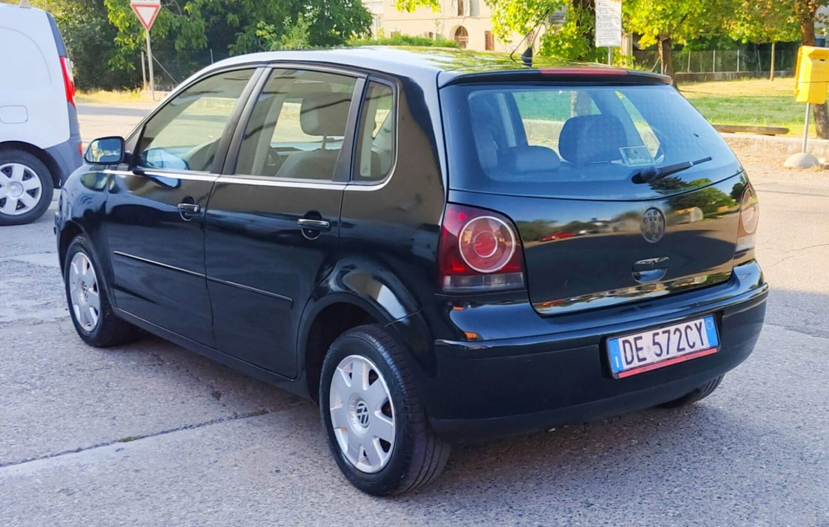 Volkswagen Polo 1.4/69CV TDI 3p. Sportline (6)