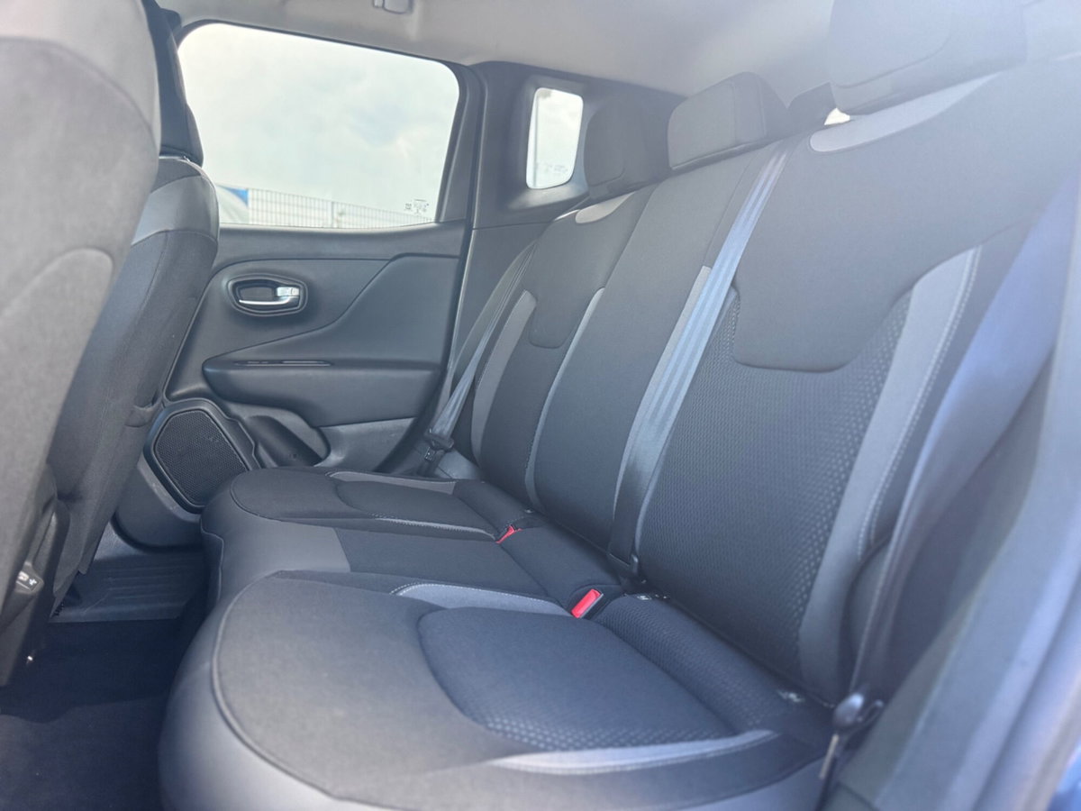 Jeep Renegade 1.6 Mjt 130 CV Limited (13)