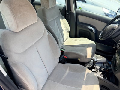Citroen C3 1.4 HDi 70CV Classique (15)