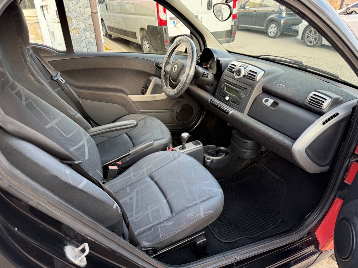 smart Fortwo 1000 52 kW MHD coupé passion (4)