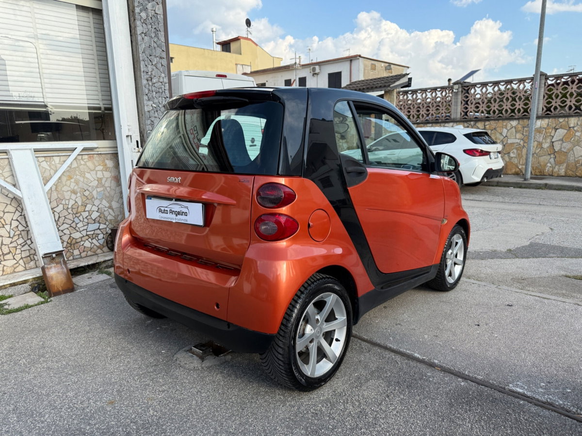 smart Fortwo 1000 52 kW MHD coupé passion (5)
