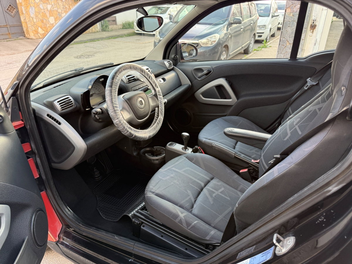 smart Fortwo 1000 52 kW MHD coupé passion (8)