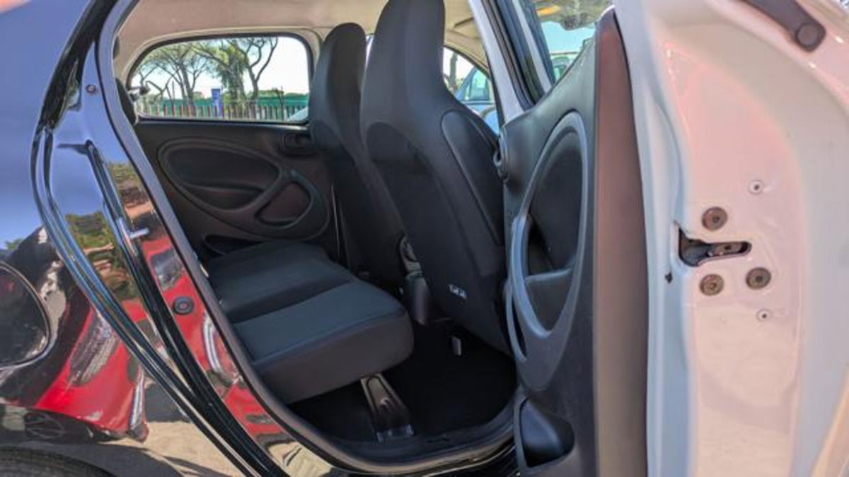 smart forfour forfour 70 1.0 twinamic Urban (18)