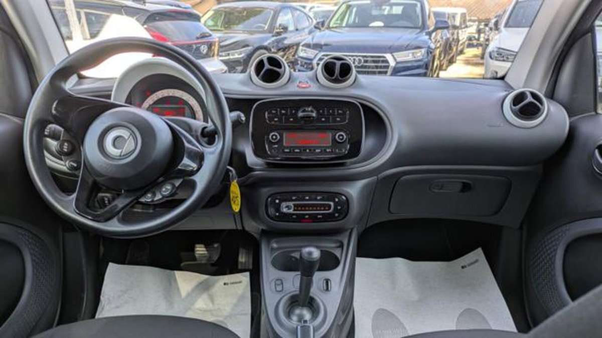 smart Fortwo 70 1.0 twinamic Youngster (4)