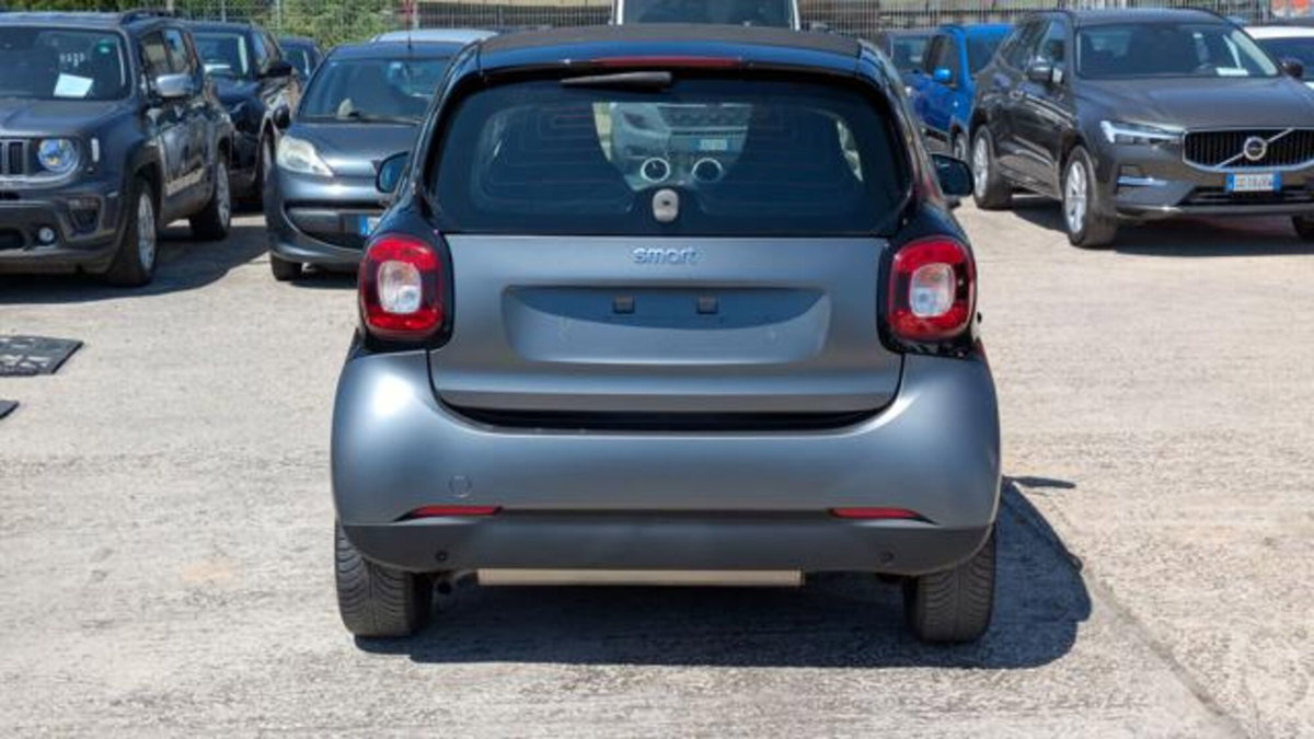 smart Fortwo 70 1.0 twinamic Youngster (9)