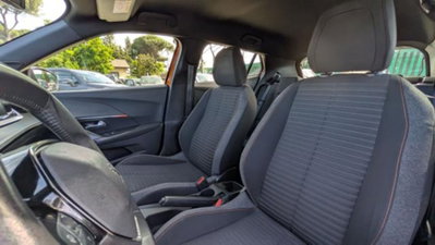 Peugeot 2008 PureTech 130 S&S Active Pack (11)