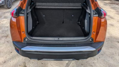 Peugeot 2008 PureTech 130 S&S Active Pack (17)