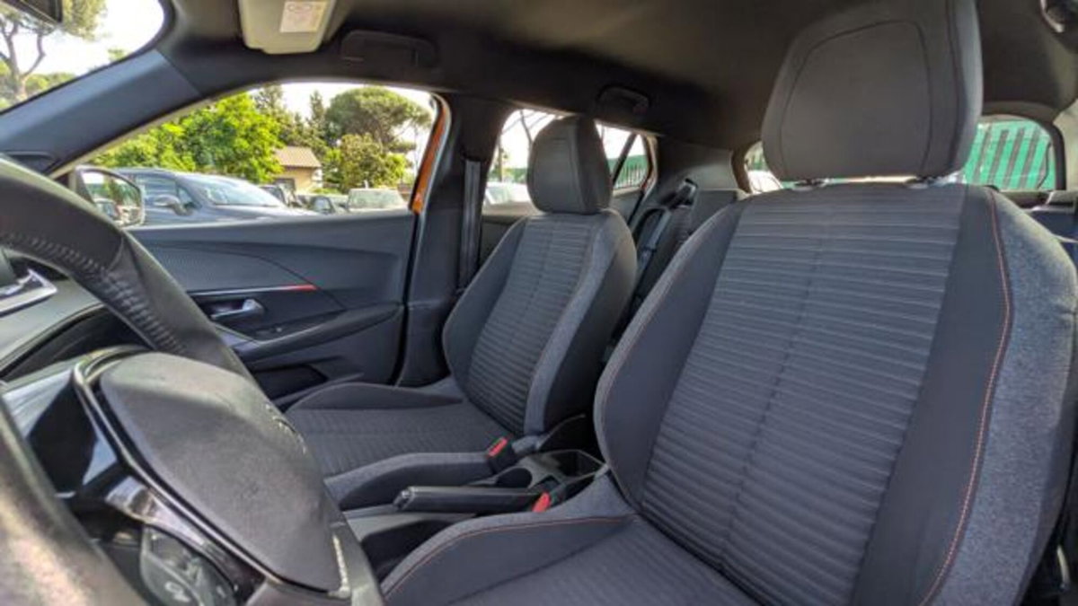 Peugeot 2008 PureTech 130 S&S Active Pack (11)