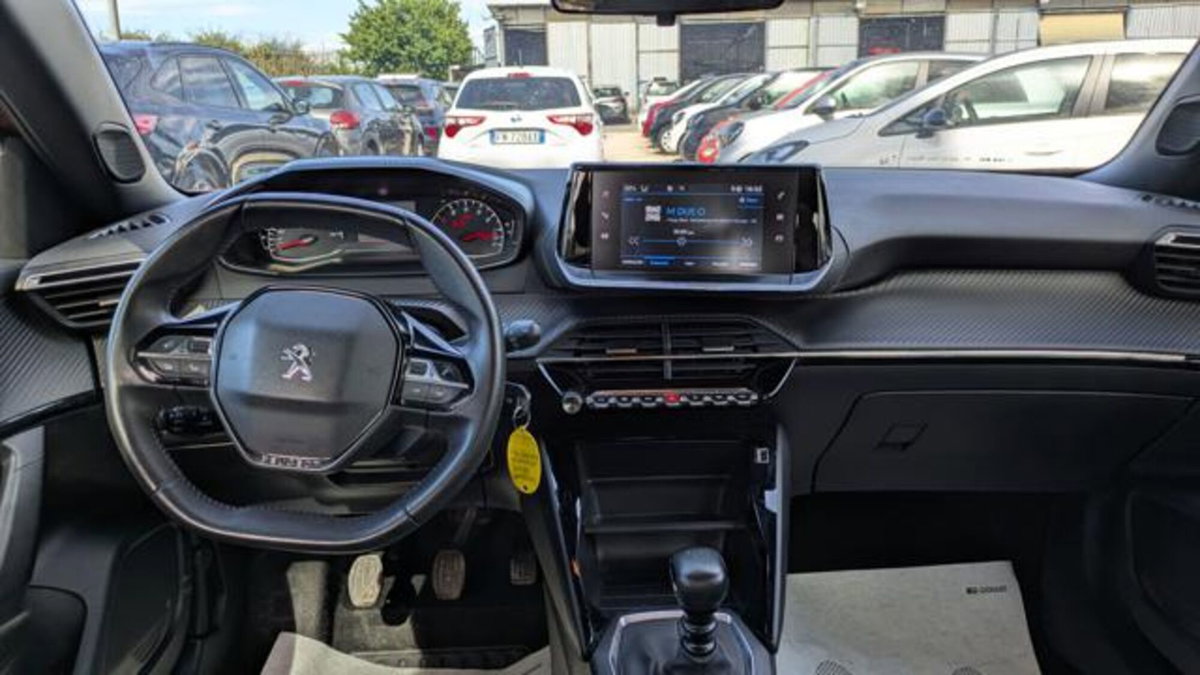 Peugeot 2008 PureTech 130 S&S Active Pack (7)