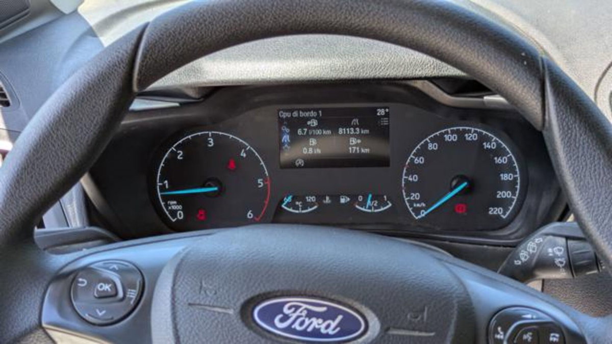 Ford Tourneo Connect 1.5 EcoBlue 100 CV Titanium (10)