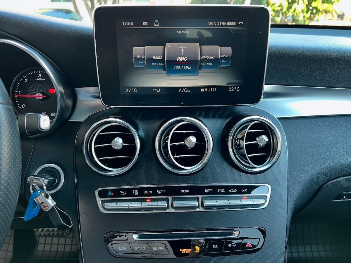Mercedes-Benz GLC SUV 220 d 4Matic Premium (14)