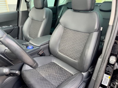 Peugeot 3008 1.6 HDi 115CV Allure (8)
