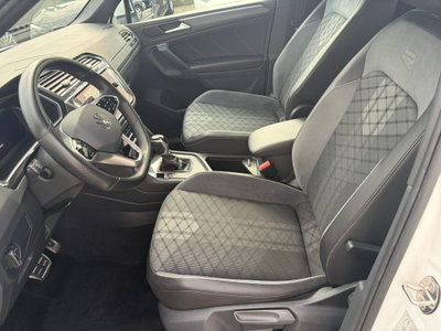 Volkswagen Tiguan 2.0 TDI 150 CV SCR DSG 4MOTION R-Line (7)