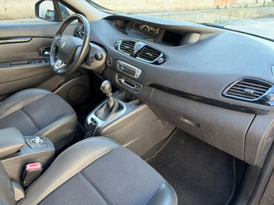 Renault Scenic E-Tech Electric XMod 1.5 dCi 110CV EDC Wave (10)