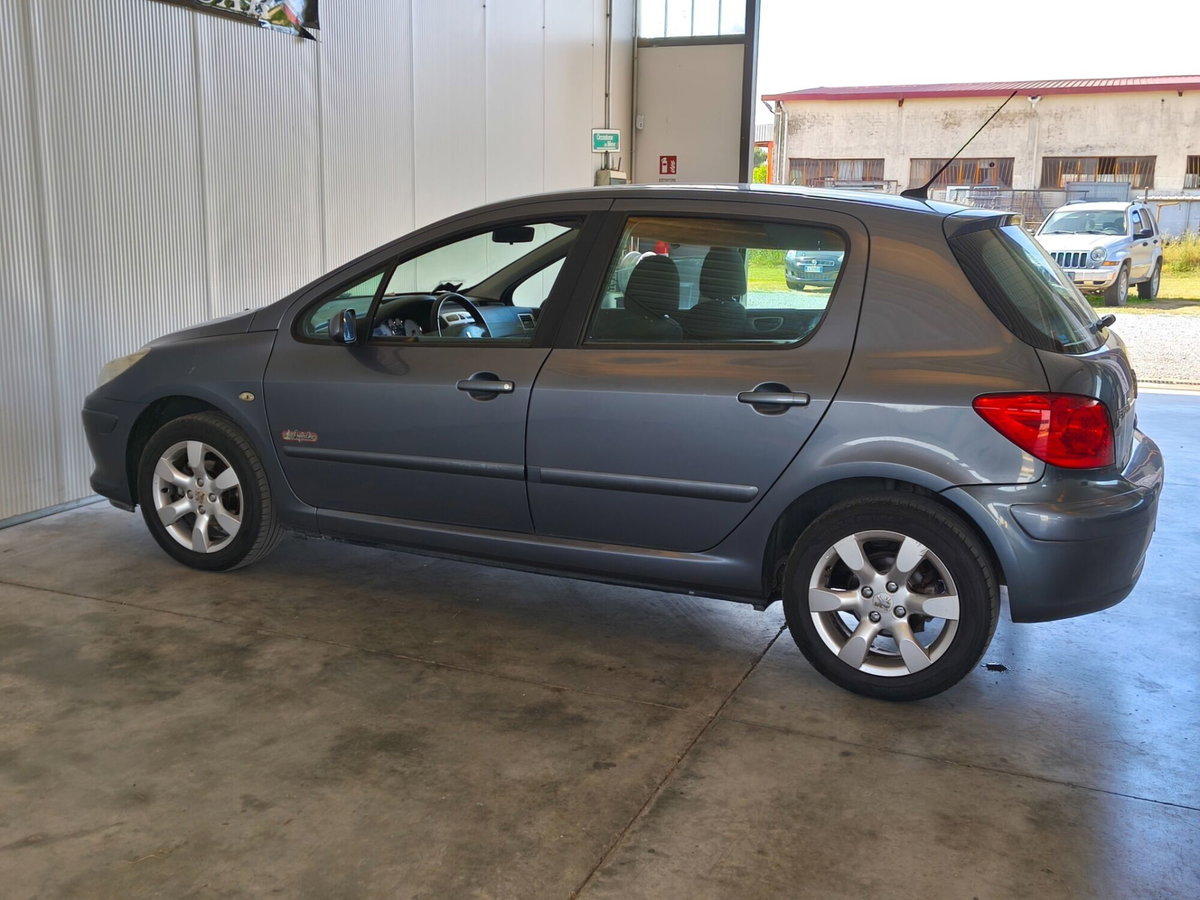 Peugeot 307 16V HDi 90CV 5p. Australian (11)