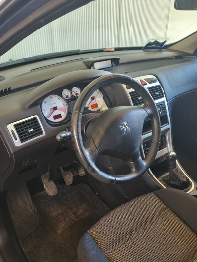 Peugeot 307 16V HDi 90CV 5p. Australian (13)