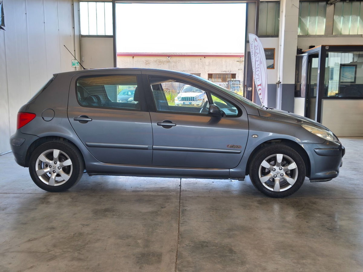 Peugeot 307 16V HDi 90CV 5p. Australian (3)