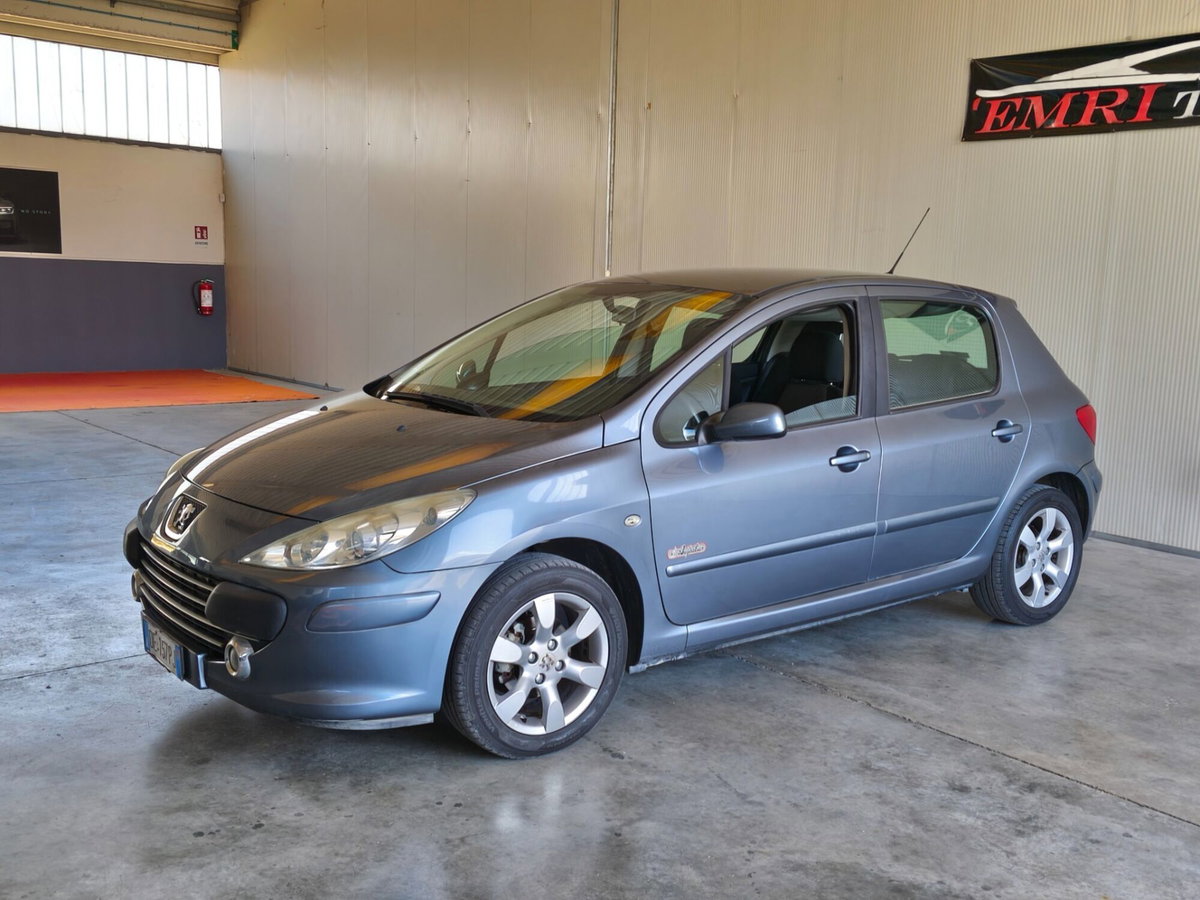 Peugeot 307 16V HDi 90CV 5p. Australian (6)