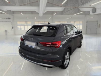 Audi Q3 35 TDI quattro S tronic Business Advanced (2)