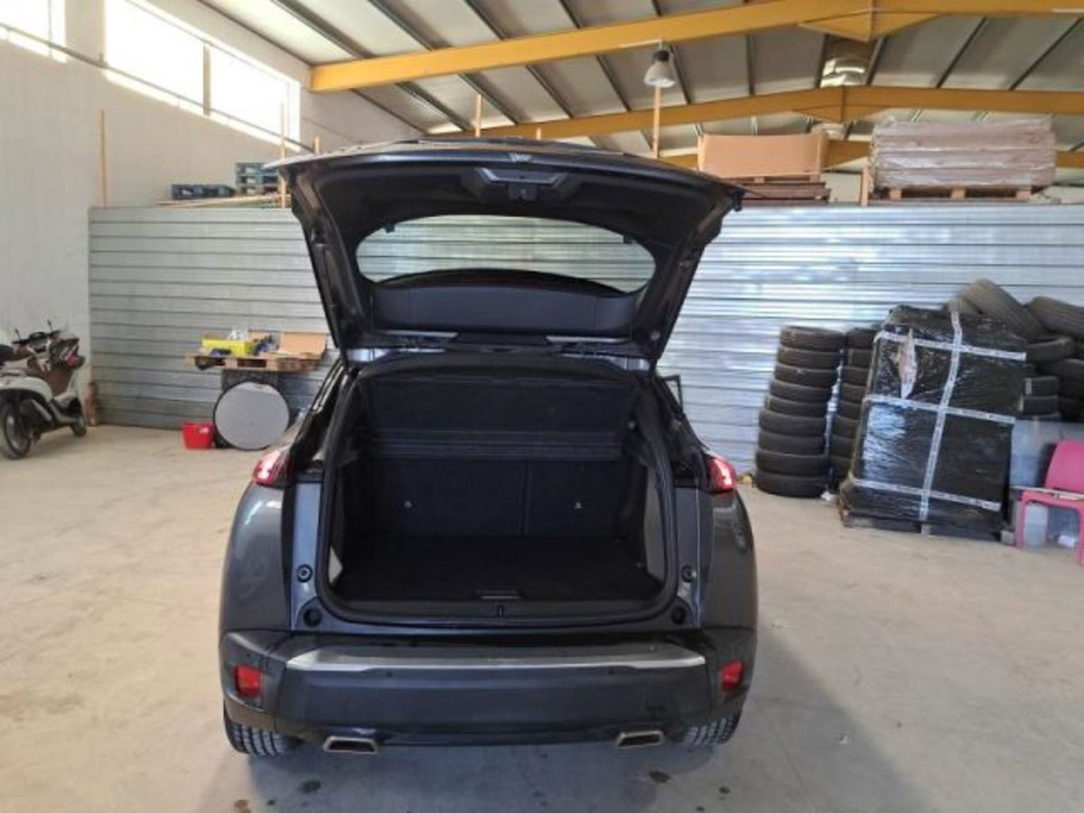Peugeot 2008 PureTech 155 S&S EAT8 GT Pack (5)