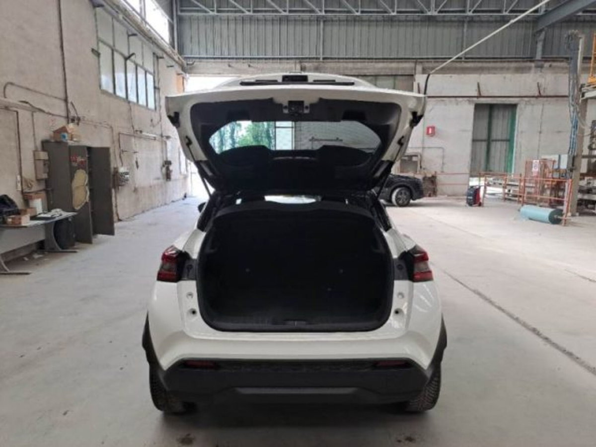 Nissan Juke 1.0 dig-t N-Design 114cv dct (5)