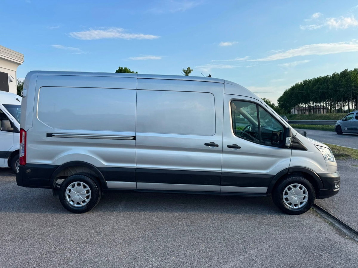 Ford Transit Furgone 350 2.0TDCi EcoBlue 4WD 130 PL-TM Furgone Entry (2)