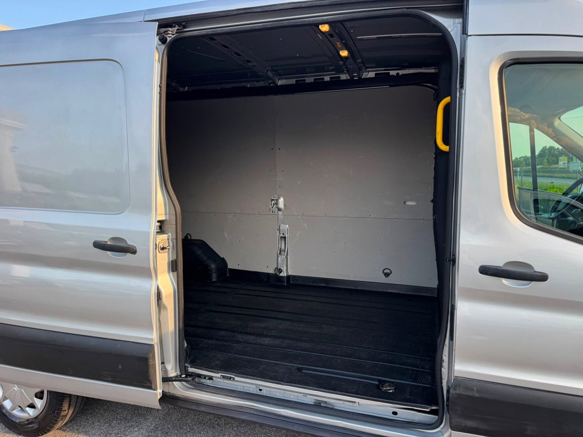 Ford Transit Furgone 350 2.0TDCi EcoBlue 4WD 130 PL-TM Furgone Entry (9)