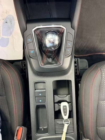 Ford Kuga 1.5 EcoBlue 120 CV aut. 2WD ST-Line X Design (15)