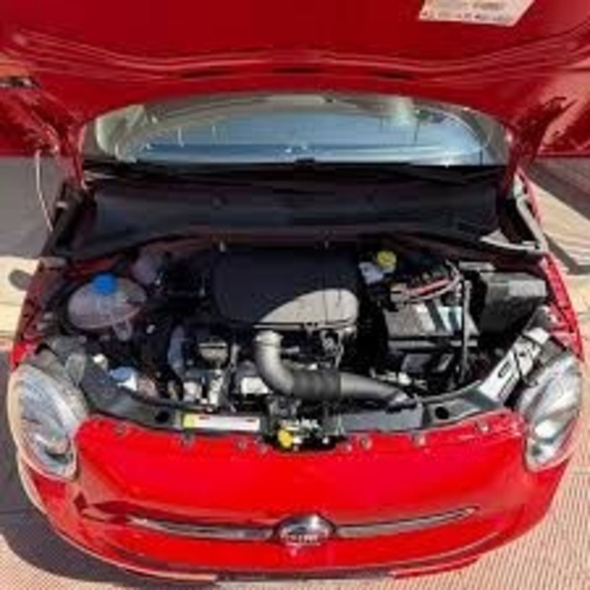Fiat 500 1.0 Hybrid Red (4)