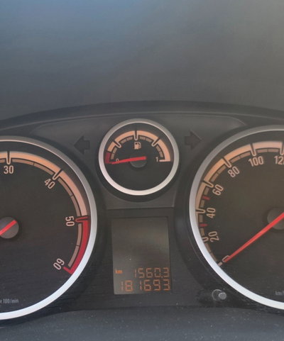 Opel Corsa 1.3 CDTI 95CV F.AP. 3 porte Edition (10)