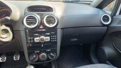 Opel Corsa 1.3 CDTI 95CV F.AP. 3 porte Edition (11)