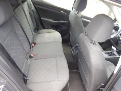 Volkswagen Golf 1.5 TGI Life (10)