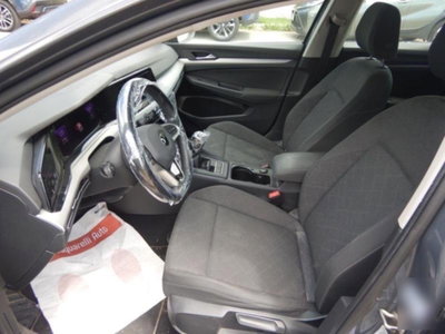 Volkswagen Golf 1.5 TGI Life (7)