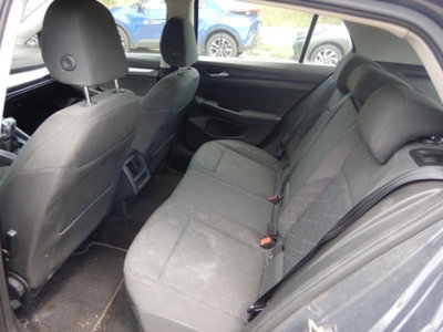 Volkswagen Golf 1.5 TGI Life (8)