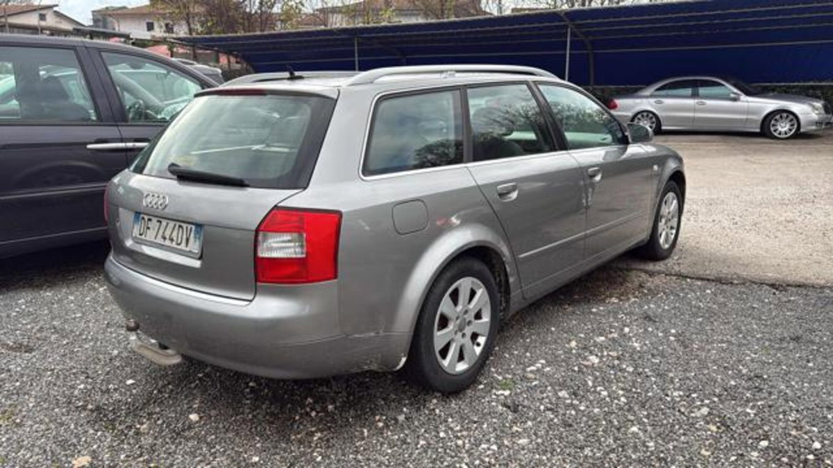 Audi A4 Avant 1.9 TDI/130 CV cat (6)