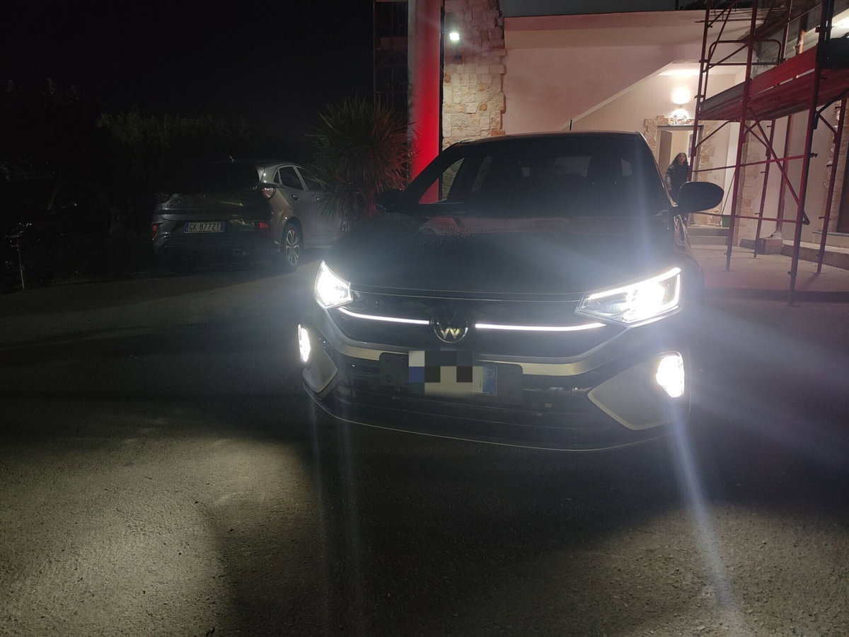 Volkswagen Taigo 1.5 tsi R-Line 150cv dsg (11)