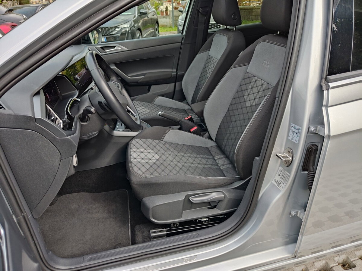 Volkswagen Taigo 1.5 tsi R-Line 150cv dsg (17)