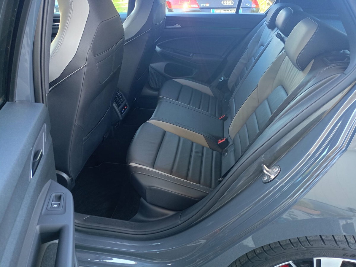 Volkswagen Golf 1.4 GTE DSG Plug-In Hybrid (10)