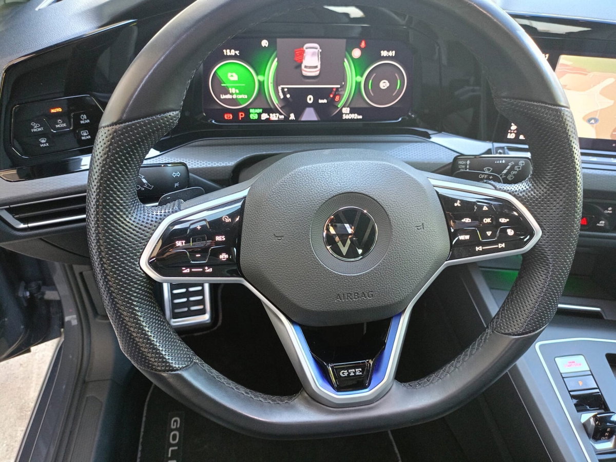 Volkswagen Golf 1.4 GTE DSG Plug-In Hybrid (13)