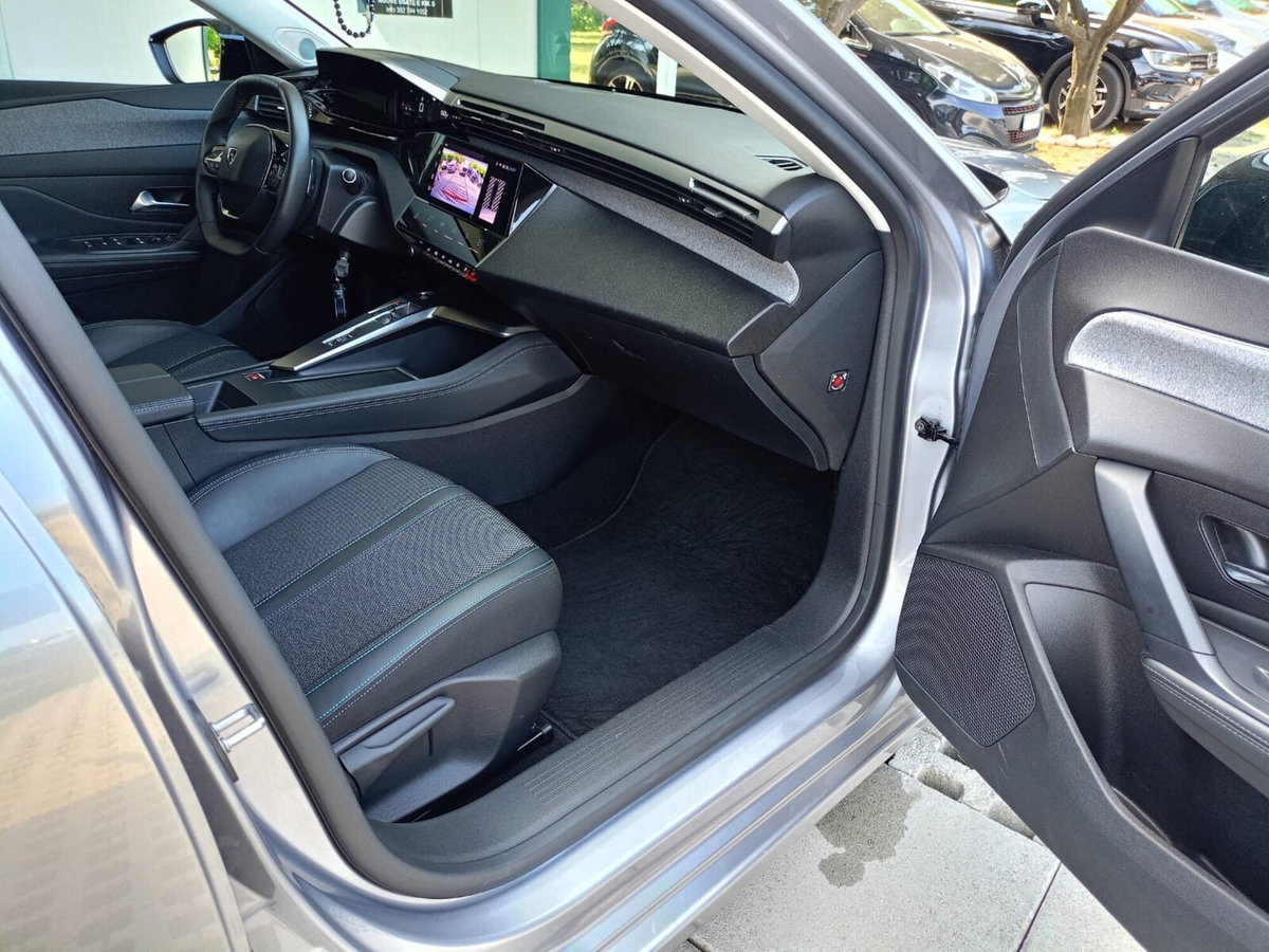 Peugeot 308 SW BlueHDi 130 S&S EAT8 Allure Pack (15)