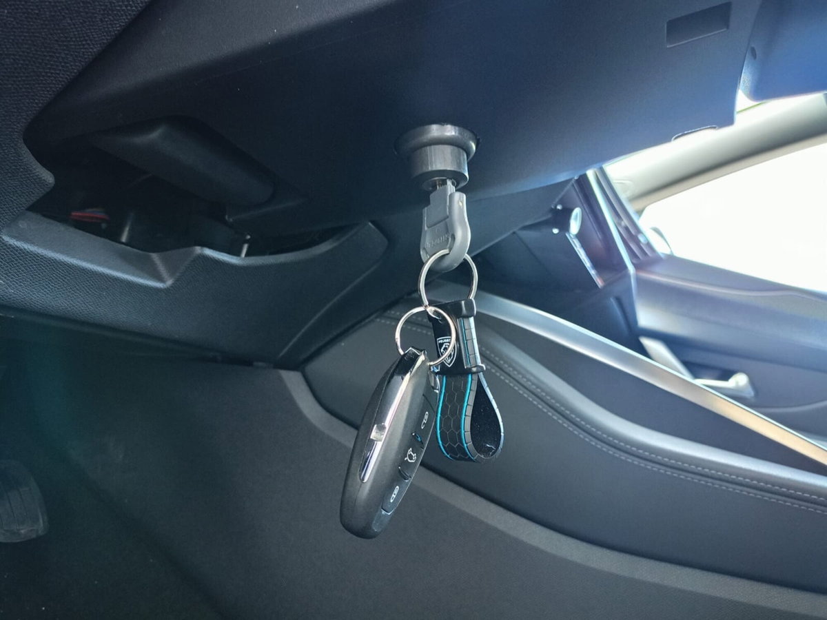 Peugeot 308 SW BlueHDi 130 S&S EAT8 Allure Pack (20)