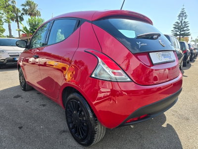 Lancia Ypsilon 1.0 FireFly 5 porte S&S Hybrid Ecochic A. Ferretti (10)