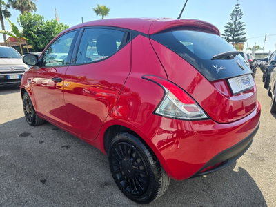 Lancia Ypsilon 1.0 FireFly 5 porte S&S Hybrid Ecochic A. Ferretti (11)
