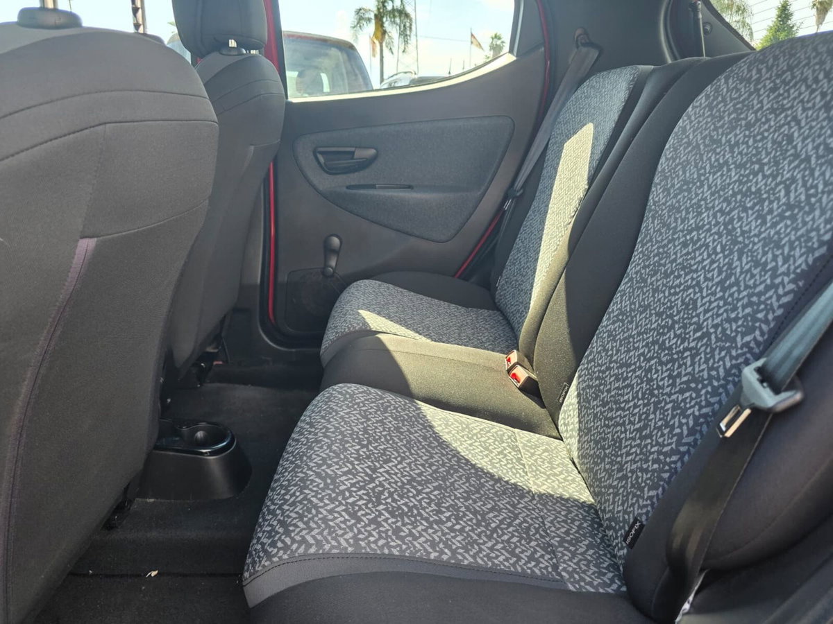 Lancia Ypsilon 1.0 FireFly 5 porte S&S Hybrid Ecochic A. Ferretti (17)