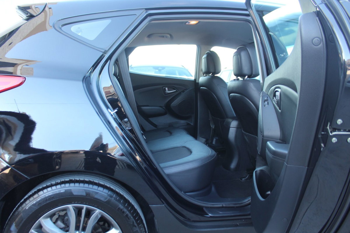 Hyundai ix35 1.7 CRDi 2WD Xpossible (13)