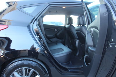 Hyundai ix35 1.7 CRDi 2WD Xpossible (13)