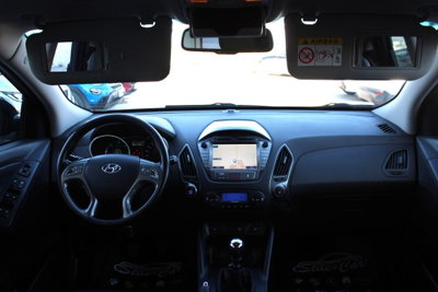Hyundai ix35 1.7 CRDi 2WD Xpossible (14)